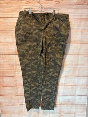 Lane Bryant Women's Camo Cargo Pants - Olive